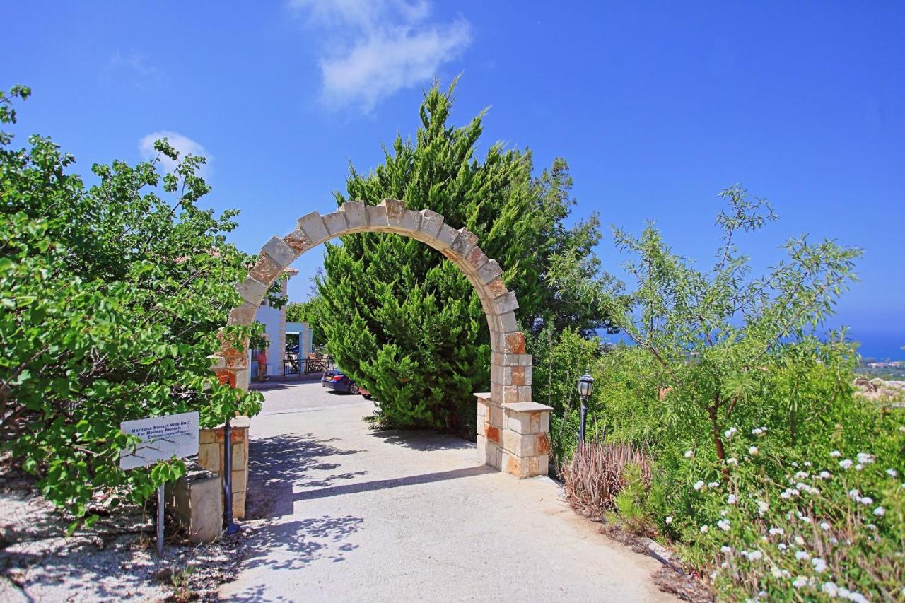 Marilena Sunset Villa 2 Agia Marina  外观 照片